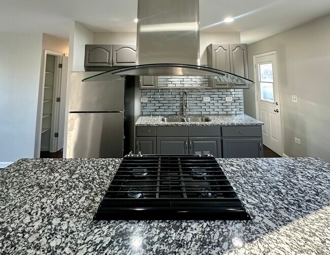 Photo - 344 Hickory Ave