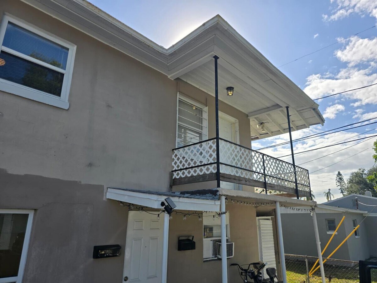 Photo - 2544 16th Ave S