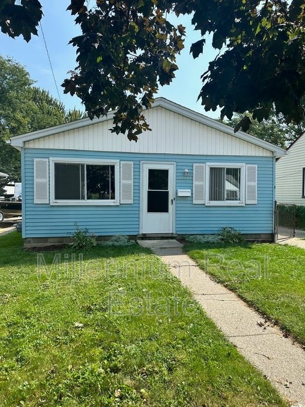 Photo - 27532 O'Neil St