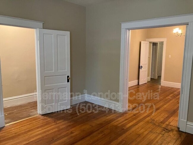 4504 S Grand Blvd