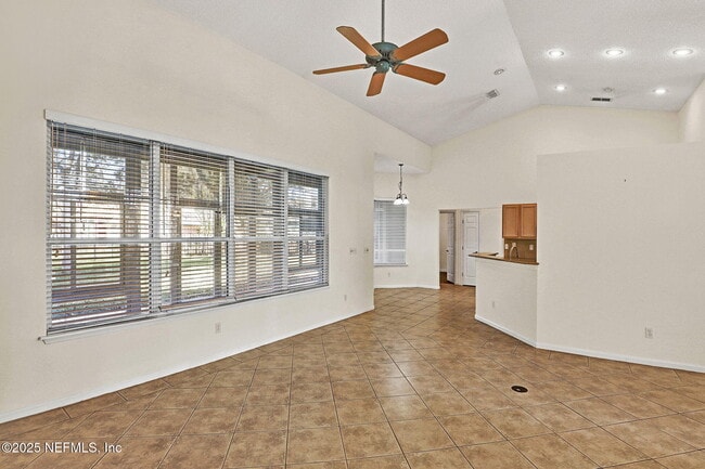 Photo - 2004 Water Crest Dr