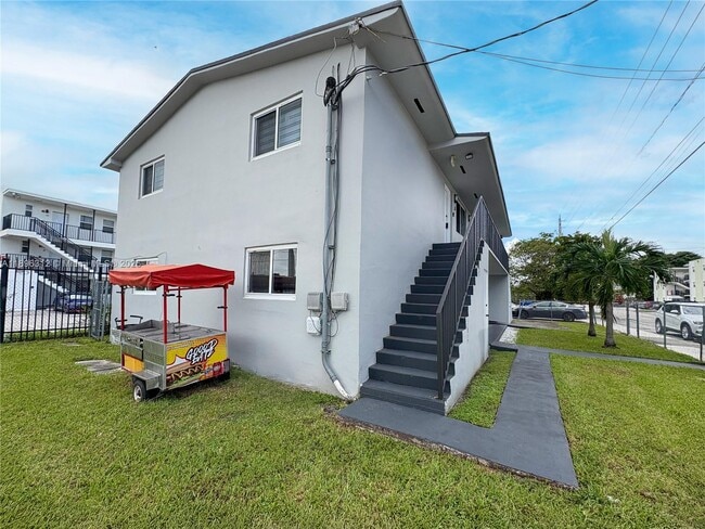 Photo - 1202 NW 61st St Unidad 3