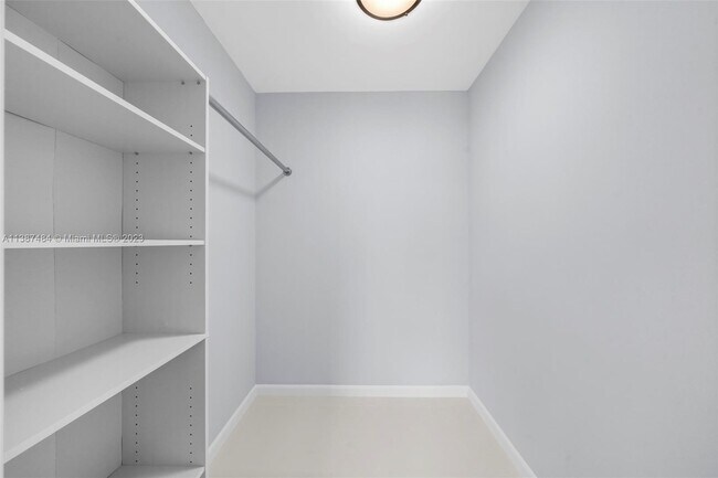 Photo - 2407 NE 10th St