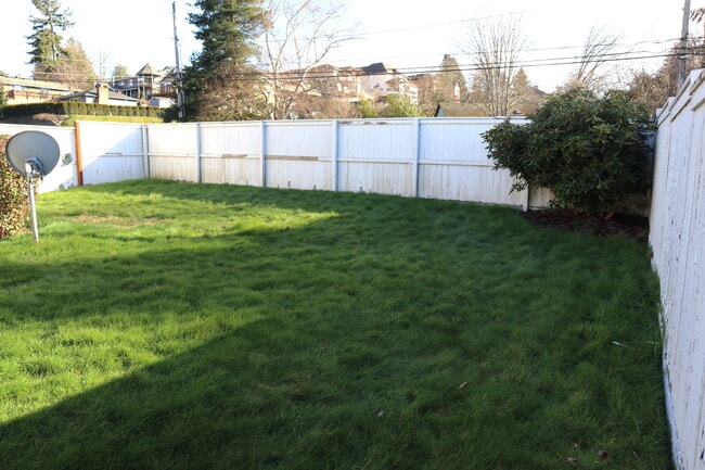 Photo - 2742 Sylvan Dr W