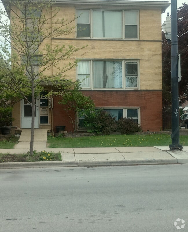 Building Photo - 4525 W Marquette Rd Rental