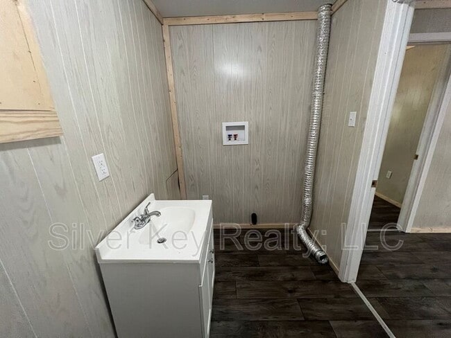 Photo - 1121 Athens Pike