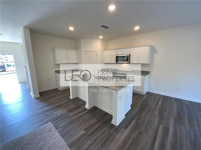 Photo - 976 Feldman Chase