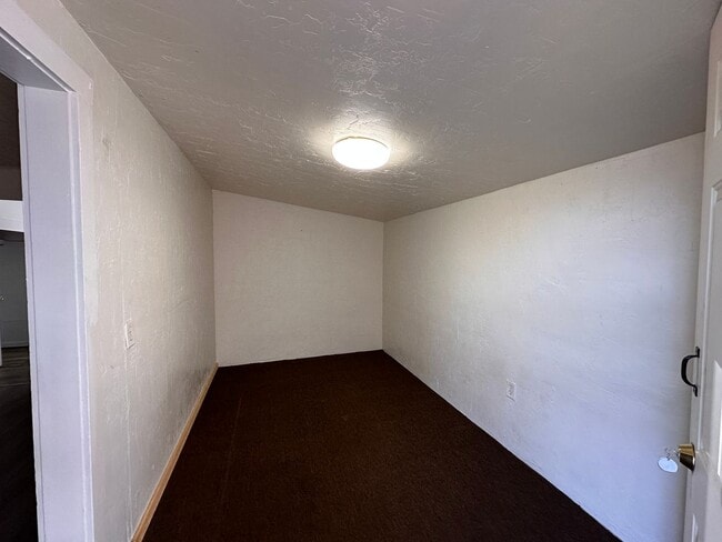 Photo - Elgin Home