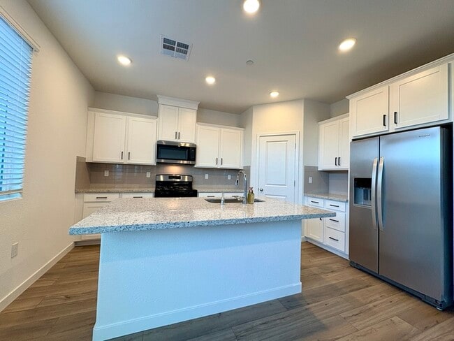 Photo - Beautiful Brand New SOLAR 3 bedroom 2.5 Bathroom Just Built in Lincoln CA!