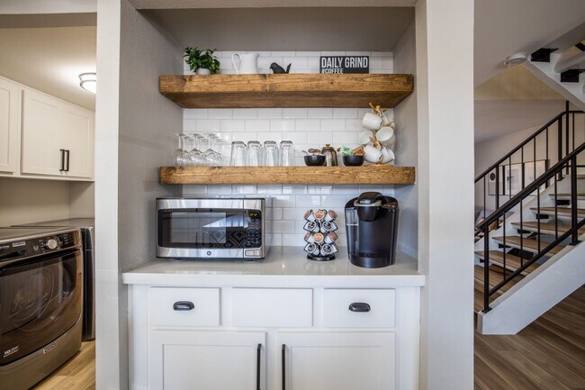 Photo - 5038 N 83rd St