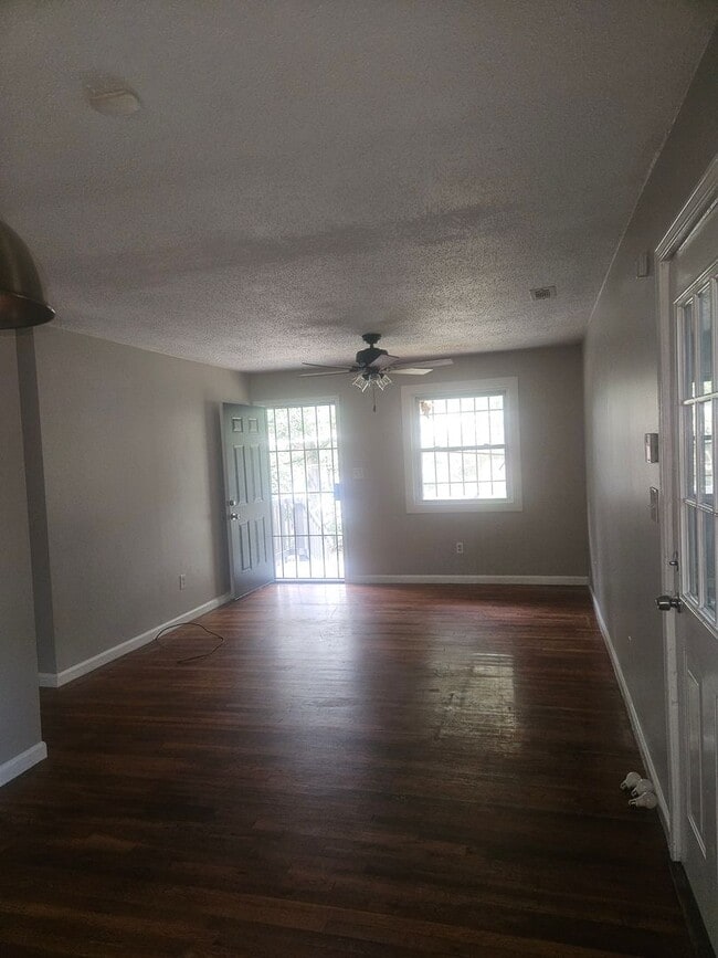 Photo - 3 Bedroom 1 bath home