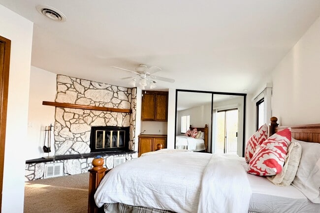 Photo - 695 Ketch Ct