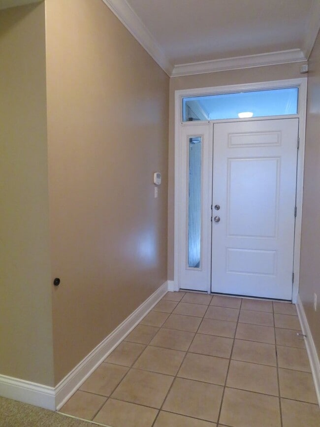 Photo - River Towne Condominium Unit 503 - Large condo for rent 3 bedrooms/2 baths. $2400/month Unidad 503