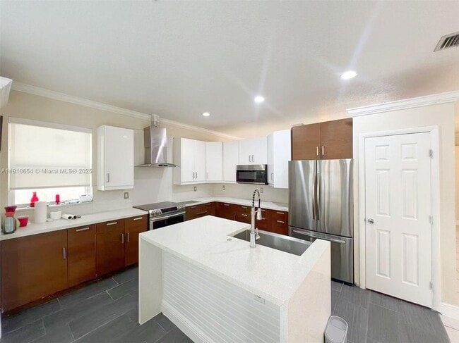 Building Photo - 15868 NW 4th St