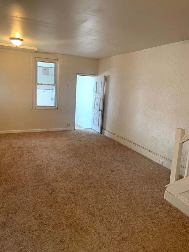 Photo - 118 E 21st St Unidad 1