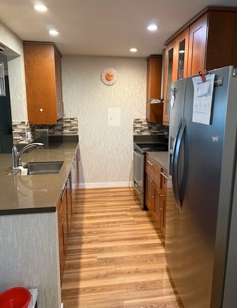 5460 White Oak Ave Unit G201