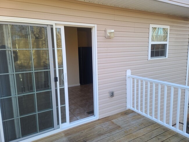 Photo - 3 Bedroom 2 1/2 bath ** End Unit** Townhome for Rent in Waynesboro
