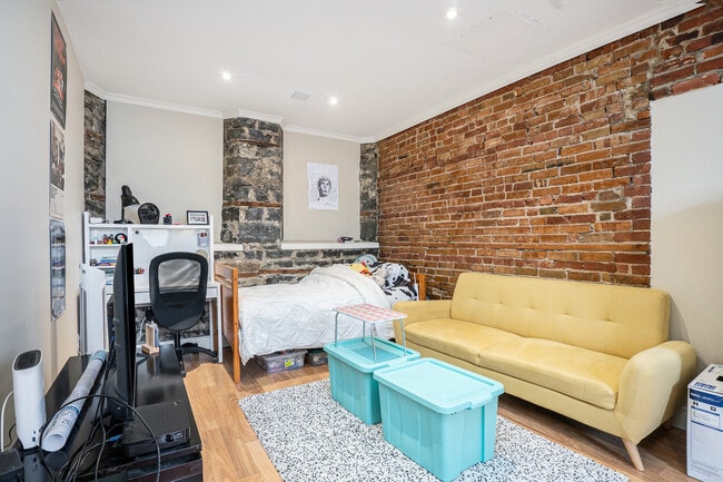 Photo - 329 Johnson St Unit 2
