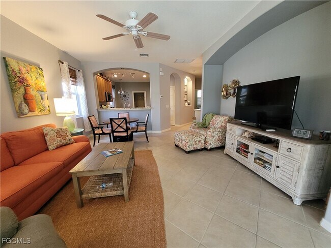 Building Photo - 10630 Camarelle Cir Rental