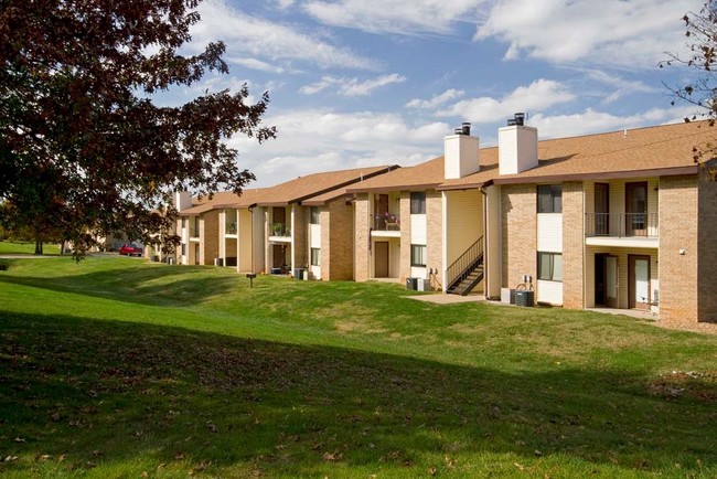 Pebblecreek - Pebblecreek Apartments