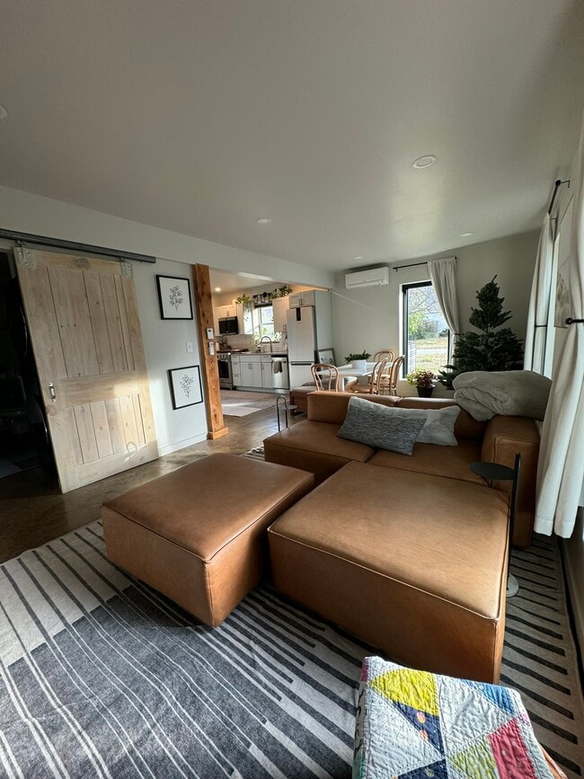 Photo - 50 Patchen Rd