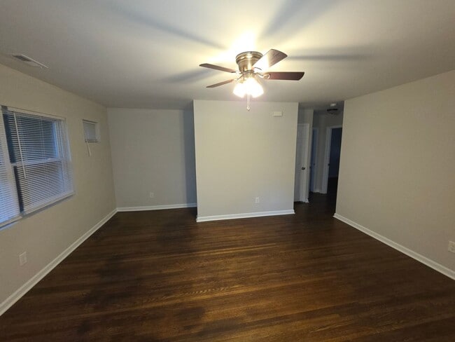 Photo - 3136 Creighton Dr