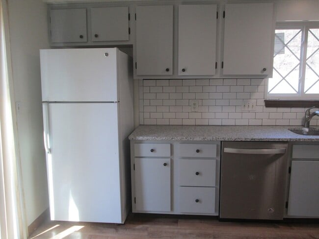 Photo - 114 Clark St Unit 114