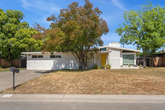 Photo - 2524 Landwood Way Casa