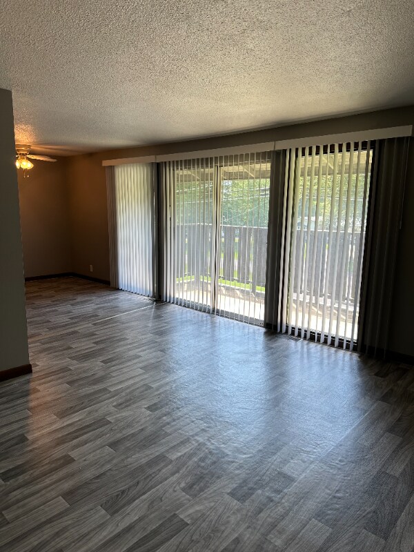 1012 N Stewart Rd Apartment For Rent in Mansfield, OH