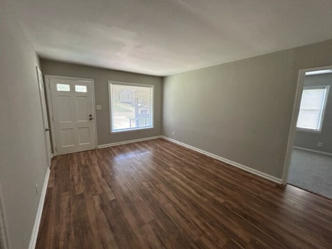 Photo - Charming 3-Bedroom Home in a Convenient Hu...