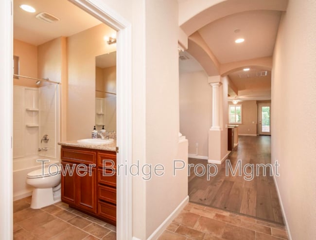 Photo - 1457 Marseille Ln