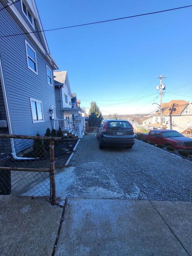 Photo - 11 Maytide St Unit Apt 1