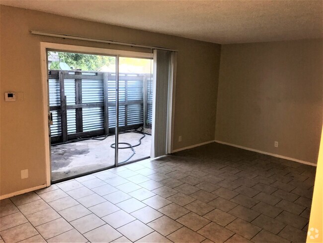 Building Photo - 4902 West Gate Blvd Unit 101 Rental