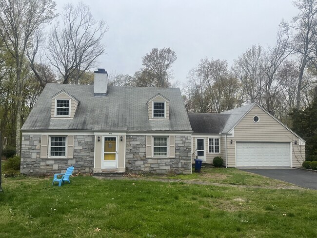 Photo - 312 Fairlea Rd