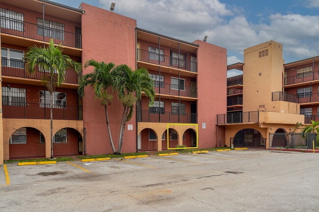 Photo - 6620 W 2nd Ct Unit 104