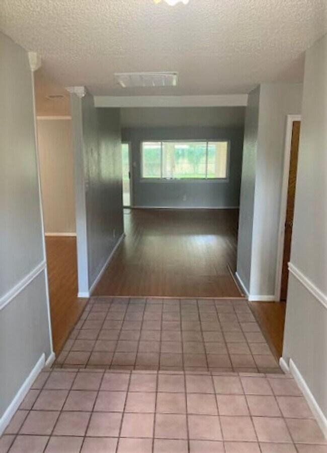 Big Clear Lake Indoor/Outdoor 3bed, 2bath House House Rental in