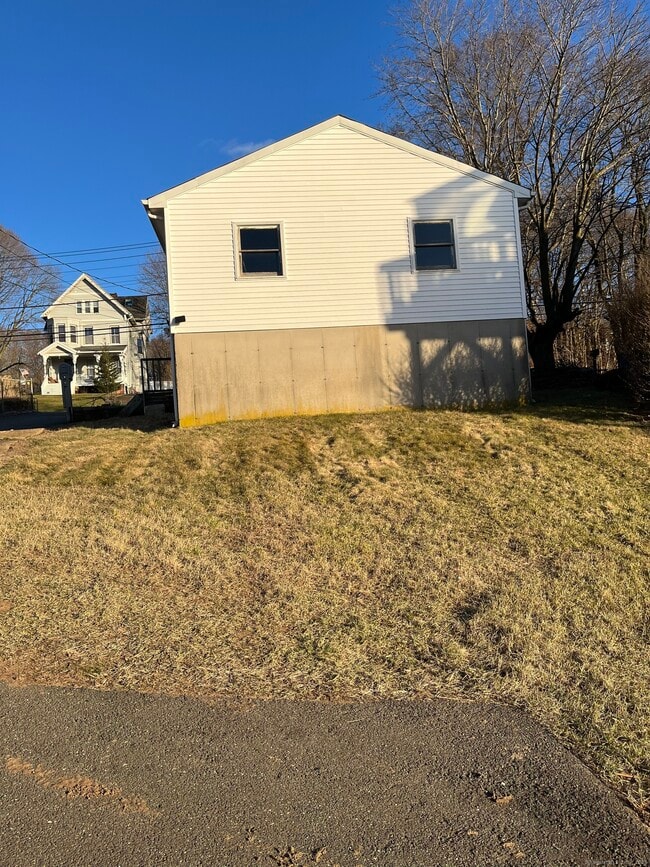 Photo - 806 Quinnipiac Ave