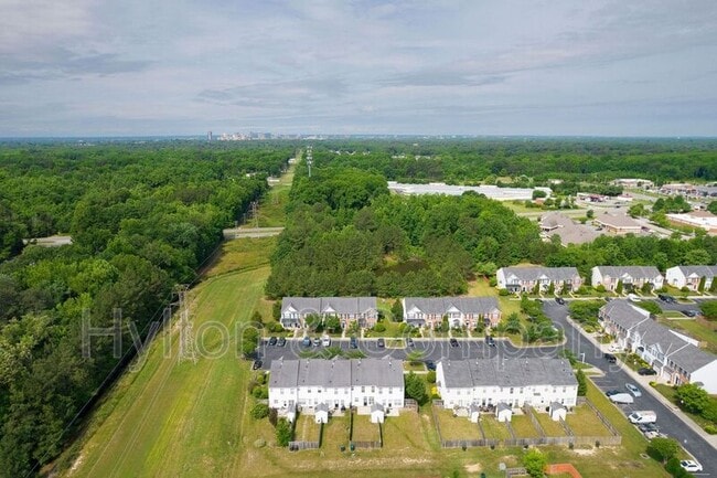 Photo - 907 Dominion Townes Ct