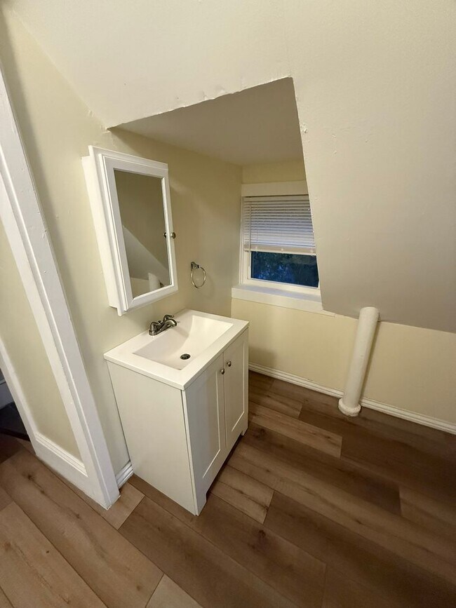 Photo - *Friendly Road, LLC 3404-3406 Walton Ave Unit 3406-Rear