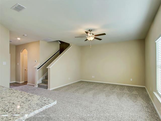 Photo - 3217 Bowen St