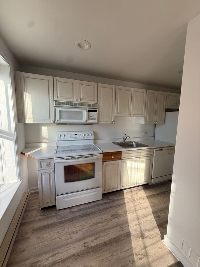 Photo - 1742 Washington St