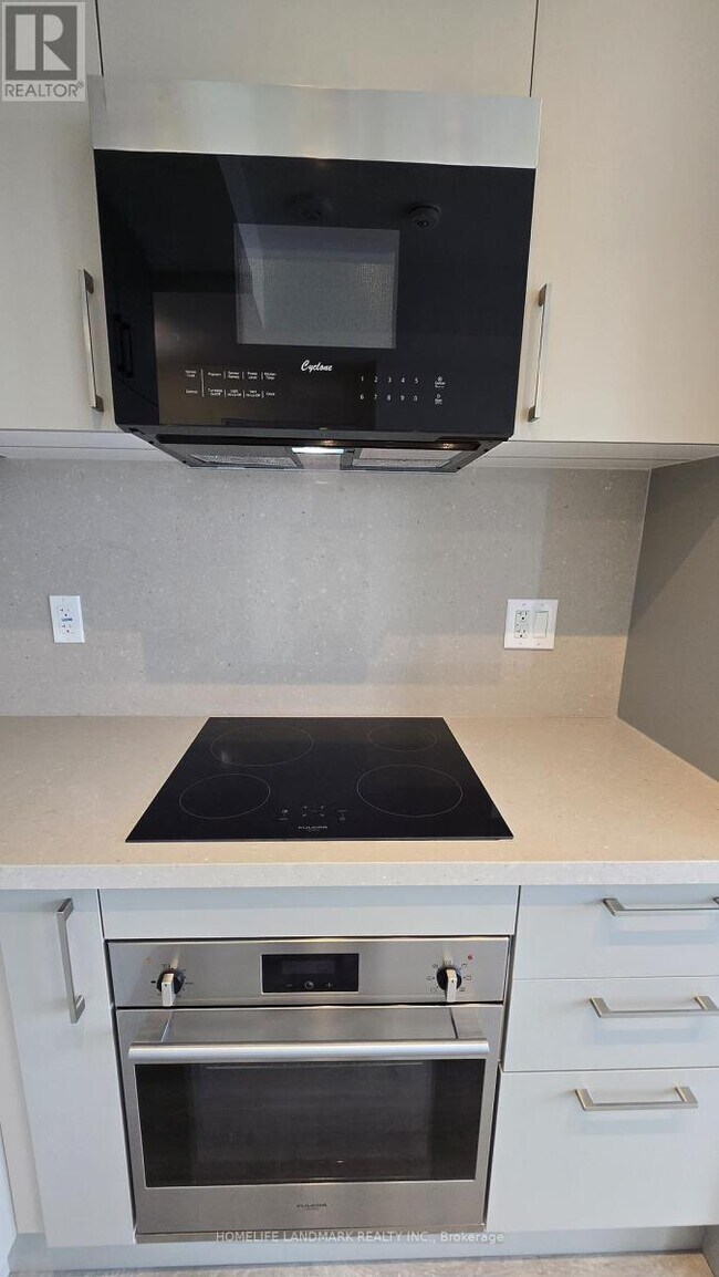 Photo - 38 Andre de Grasse St Unité 1006