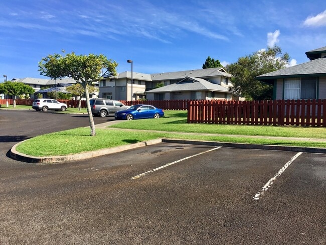 Building Photo - 3 bedroom Corner Unit at Kuulako Available June 23rd
