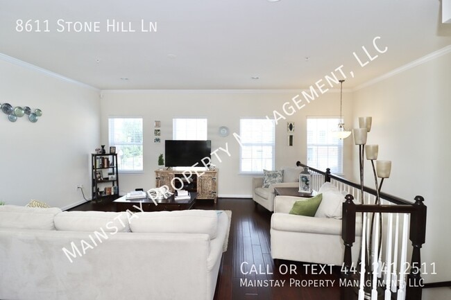 Photo - 8611 Stone Hill Ln