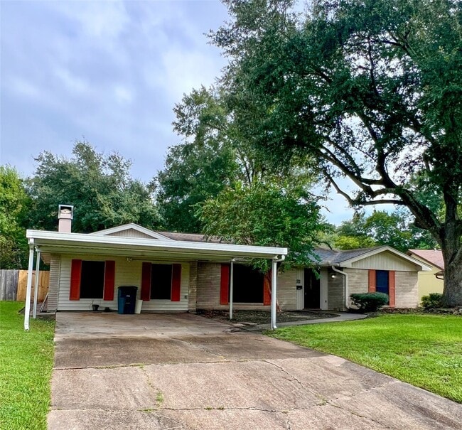 Photo - 8610 Overhill Ln