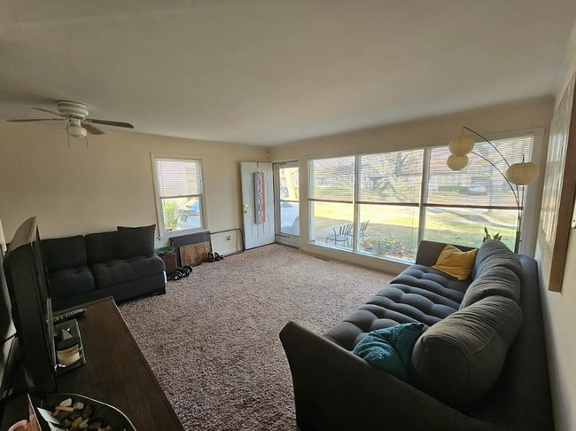 Photo - Sun-Filled 2 Bedroom Home with a Welcoming Layout