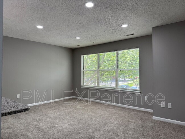 2607 Camelback Ln Unit 6
