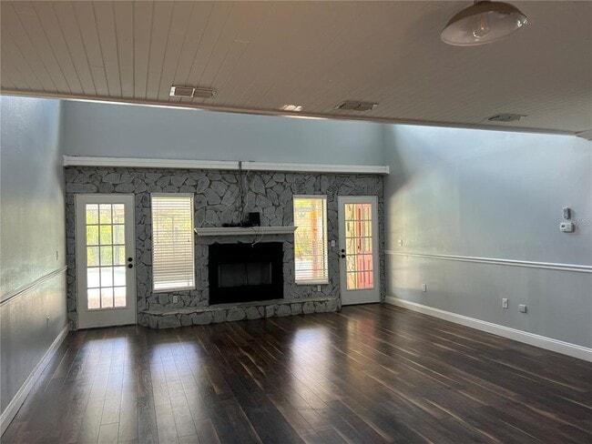 Photo - 8015 Sycamore Dr