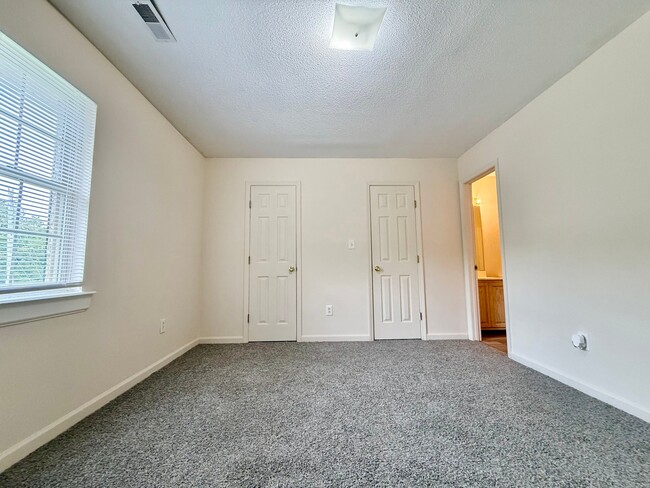 Photo - 2827 McKinley Rd Unit 1A