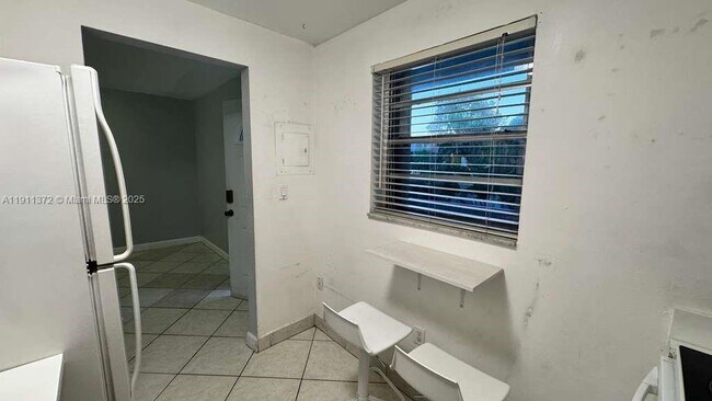 Photo - 6195 W 18th Ave Unidad G324 Rental